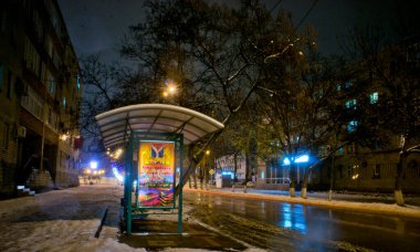 Rusya, Krasnodar Bölgesi, Ust-Labinsk şehri. Geceleri, küçük bir güney kasabasının özel bir cazibesi vardır SONY DSC