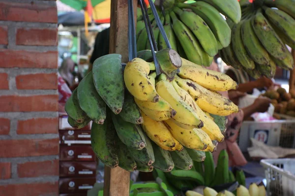 Bananenfiliale Auf Dem Markt Oder Touristischen Orten — Stockfoto