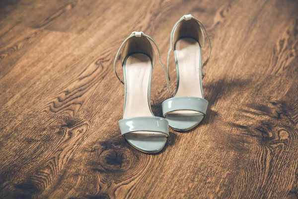 Женская Модная Обувь Деревянном Фоне — стоковое фото