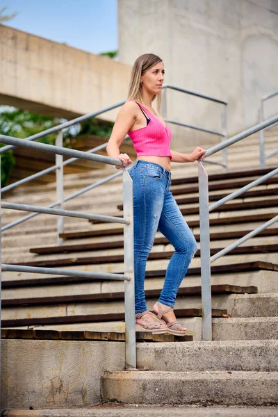 Vertical Shot Spanish Female Standing Stairs — Stock Photo, Image