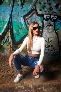 Orta Doğulu bir kadının fotoğrafı.