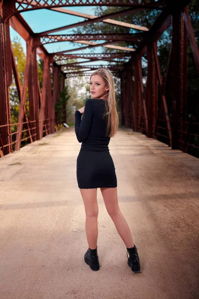 Vertical Shot Middle Eastern Female Bridge — Stock Photo, Image