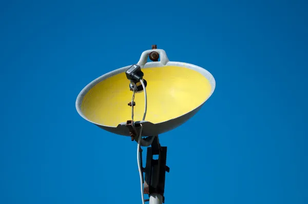 Satellite dish made from pan — Stock Photo, Image