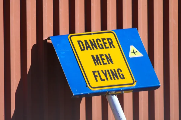 uçan tehlike erkekler