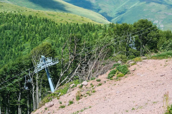 dağ kayak teleferiği İnşaat tarafından tahrip