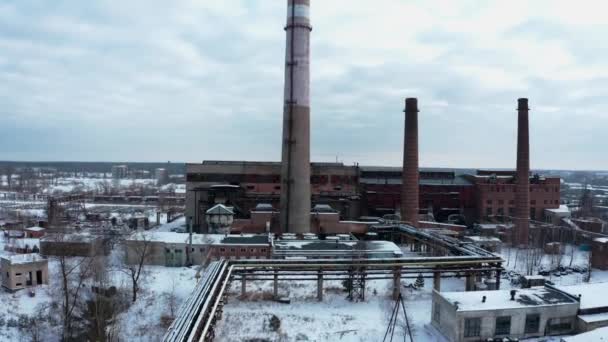 Tps Istasyonunun Endüstriyel Bir Girişimi Tarafından Atmosfer Kirliliği Kışın Bulutlu — Stok video