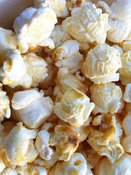 Karamel en boter pop corn. vers gebakken in de markt van de landbouwer in brisbane, Australië. — Stockfoto