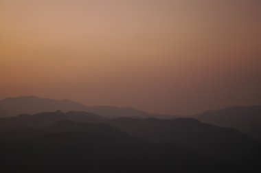 dağ tepe üzerinde günbatımı dusk
