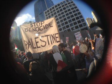 İsrail-Filistin çatışması durdurmak için protestocu grup toplantısı.