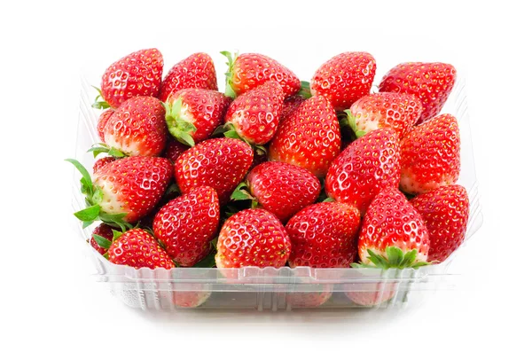 Frische Erdbeeren auf weißem Hintergrund — Stockfoto