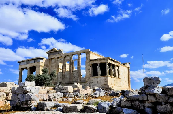 Αρχαία βεράντα του Καρυάτιδες στην Ακρόπολη, Αθήνα, Ελλάδα — Φωτογραφία Αρχείου