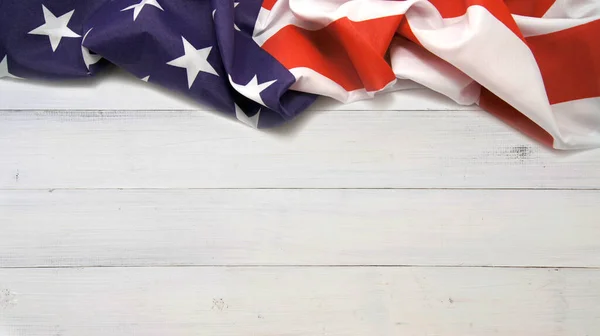 United States Flag White Weathered Wooden Clapboard Background — Fotografia de Stock