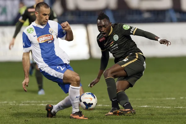 MTK Budapest vs Ferencvaros Pertandingan sepak bola Liga Bank OTP — Stok Foto