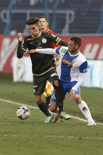 MTK Budapest vs. Ferencvaros OTP Bank League football match — Stock Photo, Image