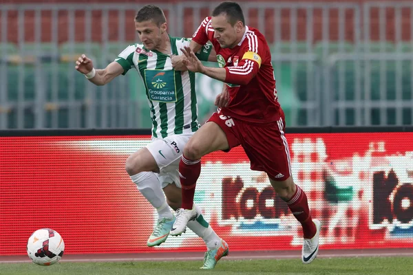 Ferencvaros vs Debreceni VSC OTP Bank League partido de fútbol — Foto de Stock