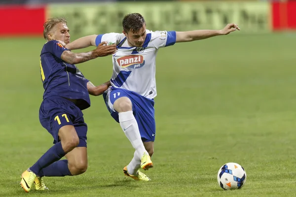 MTK vs puskas Akademii otp bank Liga Piłka nożna mecz — Zdjęcie stockowe