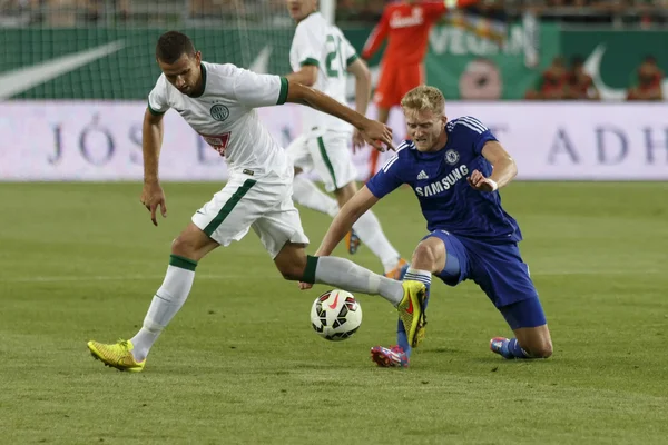 Ferencvaros vs. Chelsea stadium opening football match — Stock Photo, Image