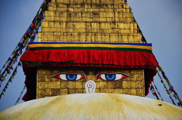 Templo Swayambhunath o Templo Mono con ojos de Buda —  Fotos de Stock