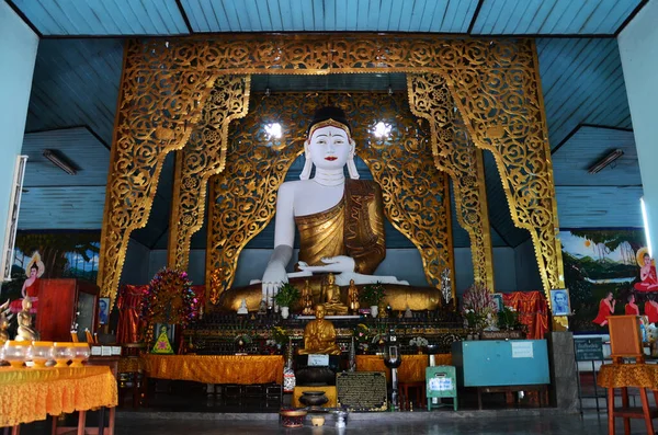 Estátua Buda Estilo Birmânia Wat Chong Kham Chong Klang Pagode — Fotografia de Stock