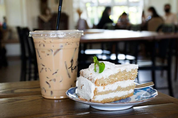 Házi Készítésű Étel Thai Stílus Fiatal Kókusz Krém Puding Torta — Stock Fotó