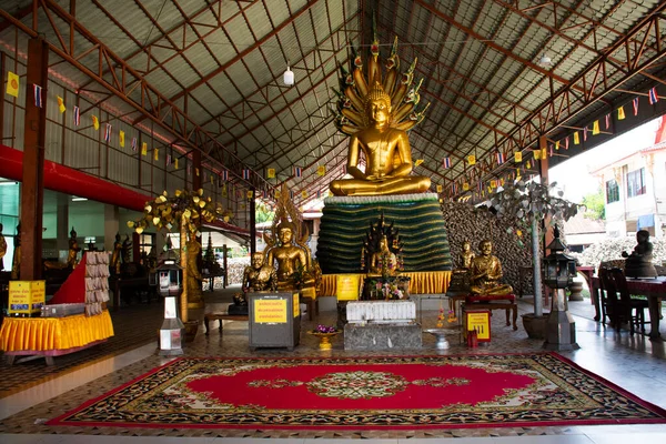 Buddha God Deity Angel Statue Thai People Foreign Travelers Travel — Stock Photo, Image