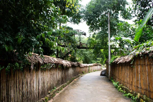 Ver Paisaje Baan Huay Nam Sai Antigua Casa Madera Retro —  Fotos de Stock