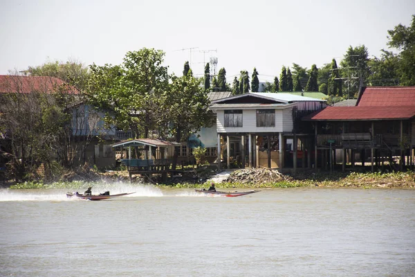 Vedeți Peisajul Orașului Oamenii Thailandezi Care Călătoresc Barca Coadă Lungă — Fotografie, imagine de stoc