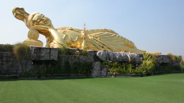Guanyin Reclinabile Statua Del Sonno Quan Yin Popolo Thai Viaggiatori — Video Stock