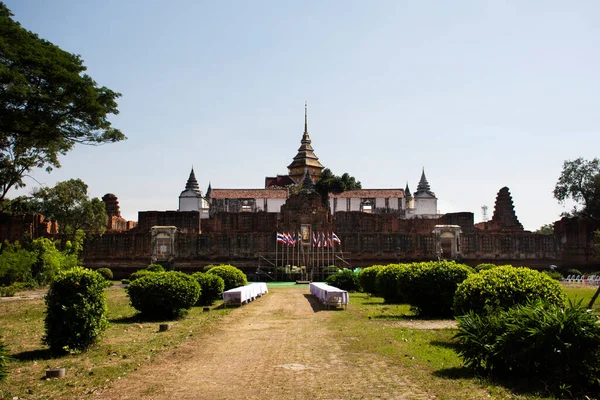 Αρχαία Ερείπιο Παλιό Κάστρο Κτίριο Του Wat Prasat Nakhon Luang — Φωτογραφία Αρχείου