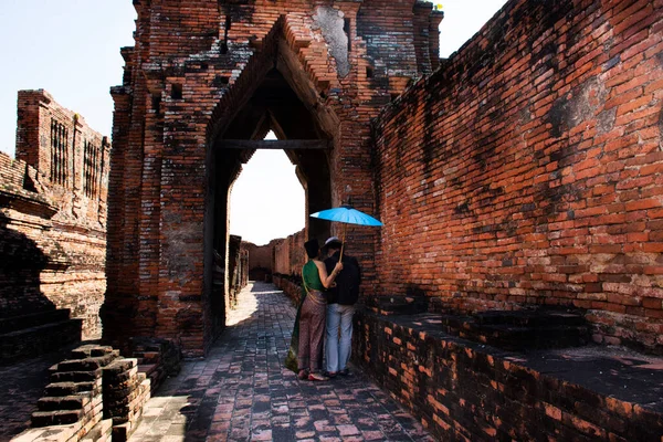 Viajeros Tailandeses Amantes Pareja Personas Que Usan Ropa Tradicional Tailandesa — Foto de Stock