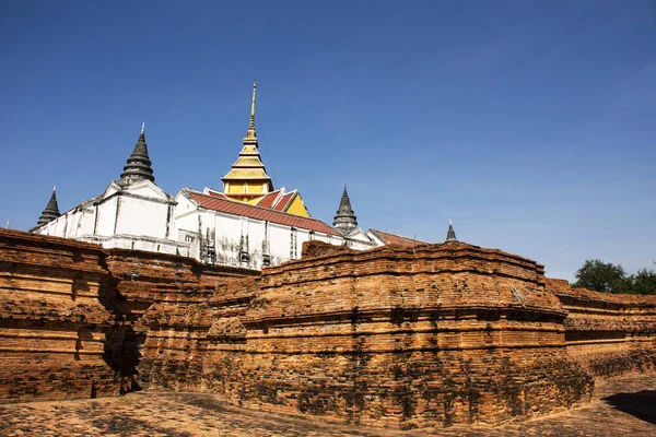 Ősi Romok Antik Vár Kőtégla Épület Wat Prasat Nakhon Luang — Stock Fotó