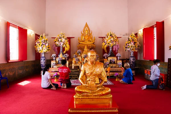 Buddha Statue Thai People Foreign Traveler Travel Visit Respect Praying — Stock Photo, Image