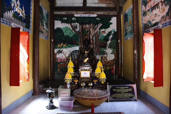 Estatua Buda Para Personas Tailandesas Viajeros Extranjeros Visita Respeto Orando — Foto de Stock