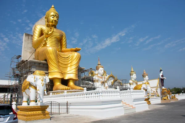 Tai Halkı Için Güzel Phra Ariya Mettrai Buda Heykeli Wat — Stok fotoğraf