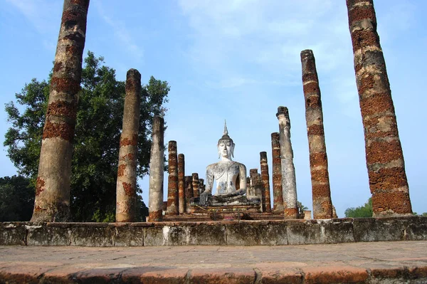 Древняя Архитектура Руины Здания Wat Phra Rattana Mahathat Chaliang Тайцев — стоковое фото