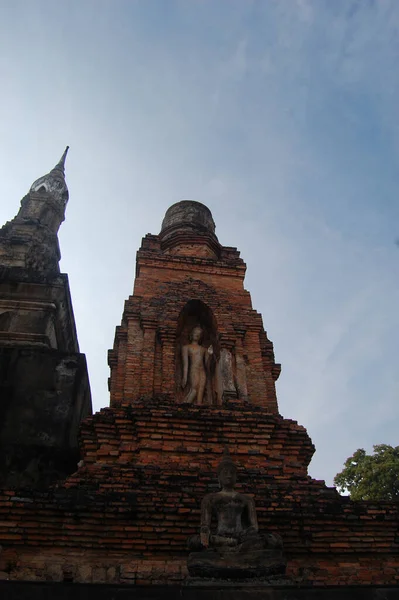 여행자들 여행하는 타이에 Satchanalai Historical Park Unesco World Heritage Site — 스톡 사진