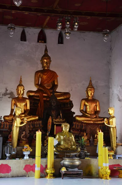 Starověká Socha Buddhy Starožitném Starém Ubosot Pro Thajské Lidi Cizince — Stock fotografie