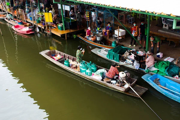Thai Donne Anziane Pagaia Equitazione Barche Legno Trasporto Consegna Inviare — Foto Stock