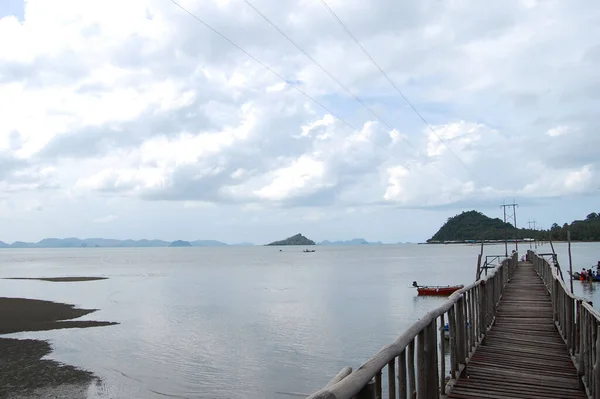 Ver Paisaje Puente Madera Embarcadero Koh Pitak Isla Phithak Golfo — Foto de Stock