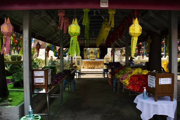 Antico Edificio Antico Ubosot Viaggiatori Thai Viaggio Visita Rispetto Preghiera — Foto Stock