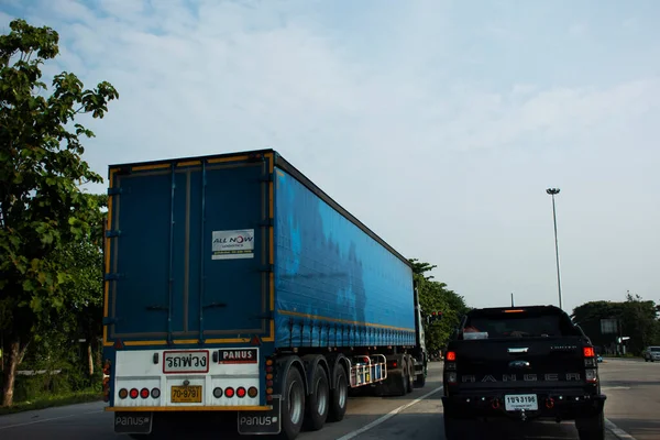 Intersección Del Semáforo Con Los Viajeros Tailandeses Que Viajan Motocicleta — Foto de Stock