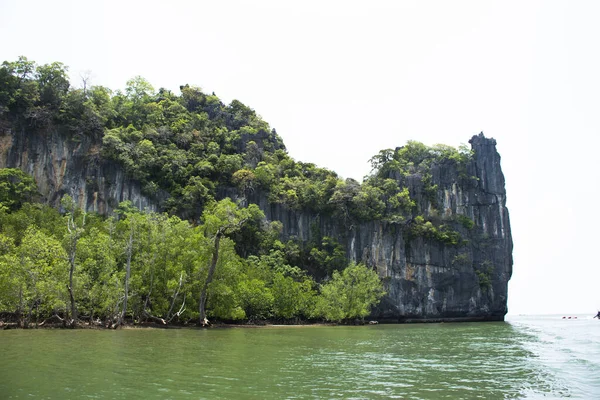 Limestone Mountain Island Sea Ocean Thai People Travelers Travel Visit — Stock Photo, Image