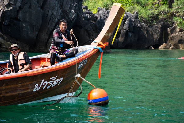 Passeio Barco Local Trazer Pessoas Tailandesas Viajantes Visitar Khao Yai — Fotografia de Stock