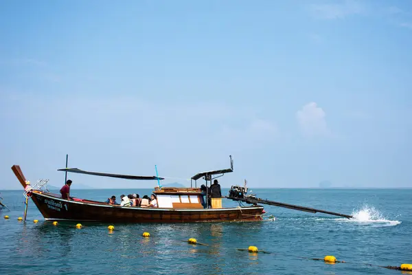 Local Boat Tour Bring Thai People Travelers Visit Khao Yai — Foto de Stock