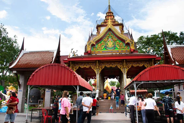 Αρχαία Luang Por Guay Μοναχός Άγαλμα Για Ταϊλανδοί Ταξιδιώτες Ταξιδεύουν — Φωτογραφία Αρχείου