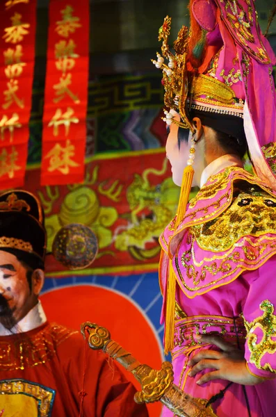 Tajlandczycy Chińskiego Pochodzenia Grają Dziś Tradycyjną Chińską Klasyczną Operę Współczesną — Zdjęcie stockowe