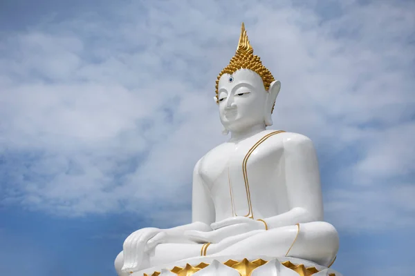Красивая Белая Статуя Древнего Будды Тайцев Иностранных Путешественников Посетить Уважать — стоковое фото
