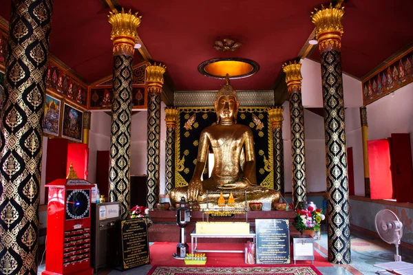 Antica Statua Buddha Ubosot Antico Viaggiatori Thailandesi Visita Rispetto Pregando — Foto Stock