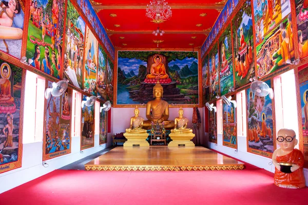 Αρχαία Άγαλμα Buddha Αντίκες Ubosot Για Thai Ταξιδιώτες Ταξιδεύουν Επίσκεψη — Φωτογραφία Αρχείου