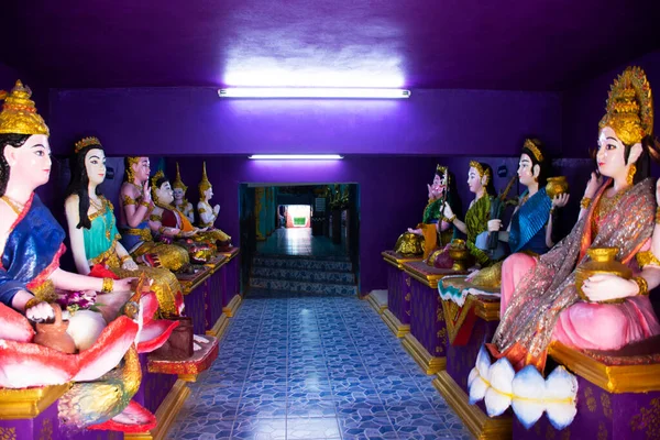 Różnorodność Wielu Bogini Bóstwa Posąg Hinduski Przy Wejściu Bramy Tunelu — Zdjęcie stockowe